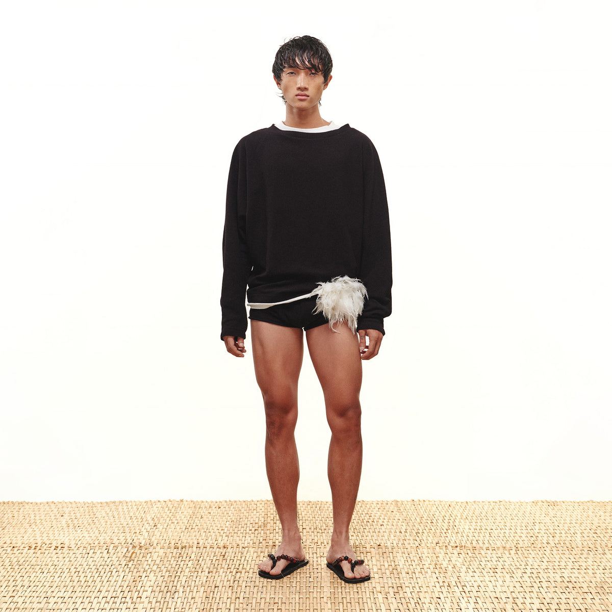 LUKE SWEATER